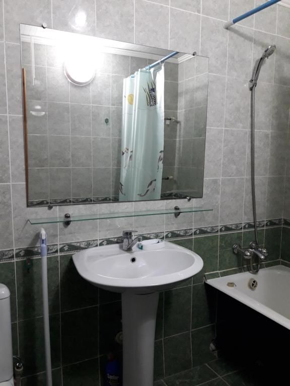 Апартаменты Apartment on 9-y Mikrorayon 25 Актау